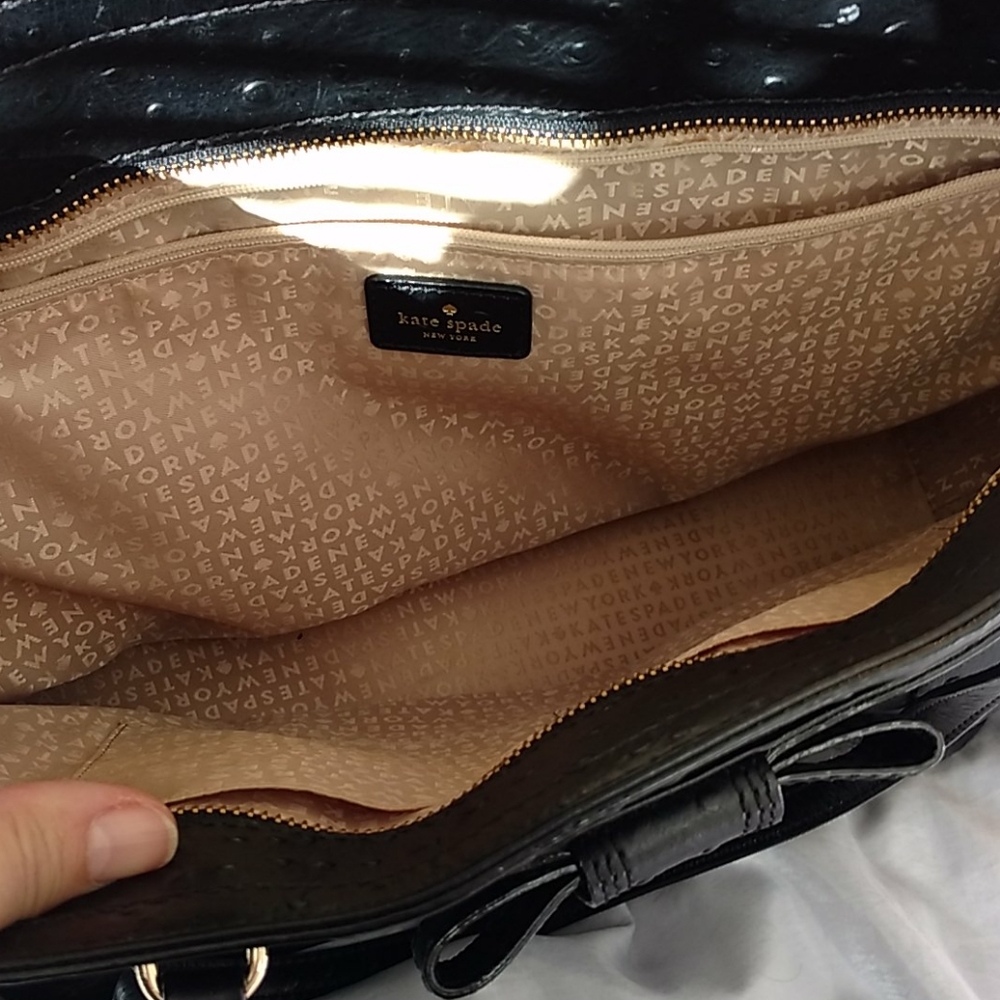 Kate spade TOTE EUC black ostrich - Picture 5 of 9